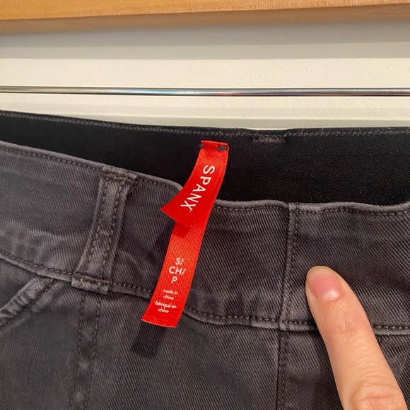 Spanx Twill Shorts - Picture 3 of 4